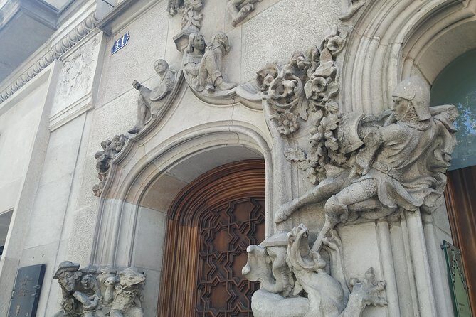 Half Day Barcelona Private Walking Tour - Meeting Point to Finish Line: A Practical Half-Day Plan