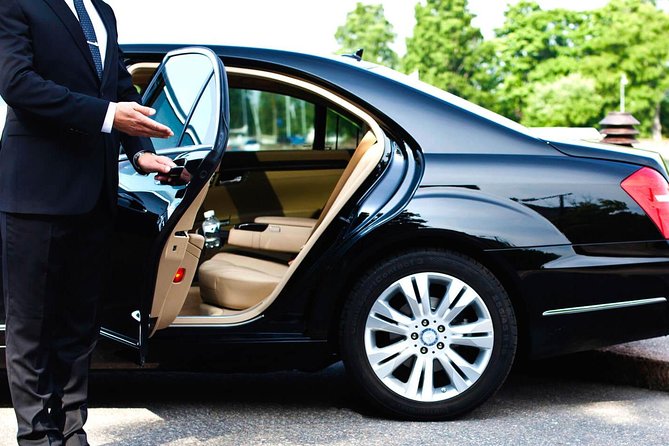 Half day car with driver at disposal in Barcelona - How the half-day car with driver setup really feels in Barcelona