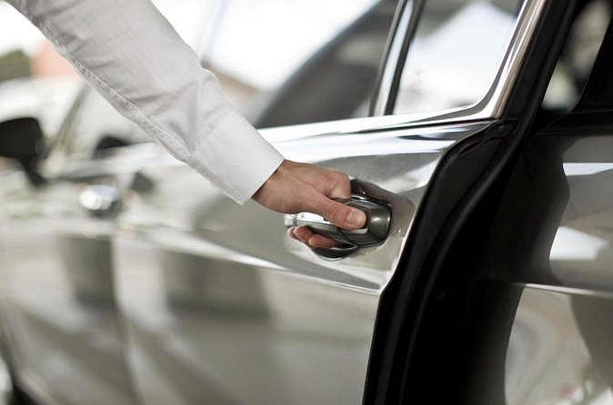 Half day car with driver at disposal in Barcelona - Price and value: is $482.54 per group worth it?