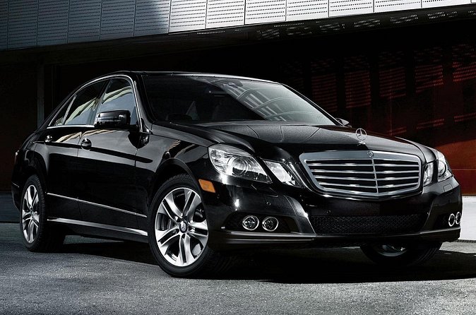 Half day car with driver at disposal in Barcelona - Who this half-day private car is best for