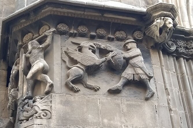 Hidden Barcelona - Casa de l’Ardiaca Courtyard: Lawyer Guilds, a Mailbox, and Roman Clues