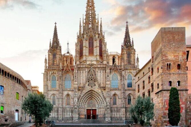 Hidden Gems of Barcelona - Old Town - Jewish culture context: why it matters on this route