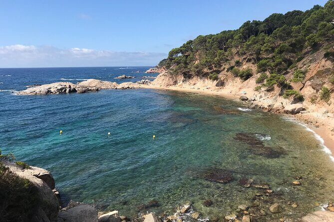 Hiking Costa Brava Coves and Beaches, Catalan Mediterranean - Barraca d’en Dalí: a short cultural hit between sea and trail