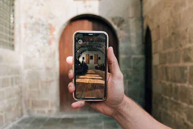 HistARy: Guided tour of the Gothic Quarter with Augmented Reality - Augmented Reality Meets Dark Legends in Barcelona’s Gothic Quarter