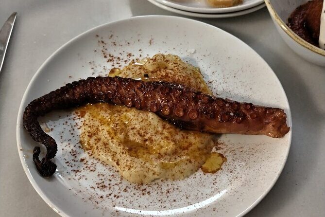History and culture with tapas dinner - How this tapas + history walk really works in 3.5 hours