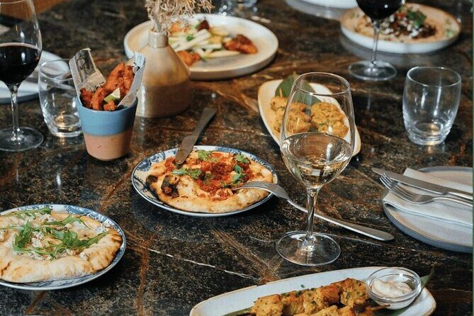History and culture with tapas dinner - Meeting in Ciutat Vella and why the start/end points help