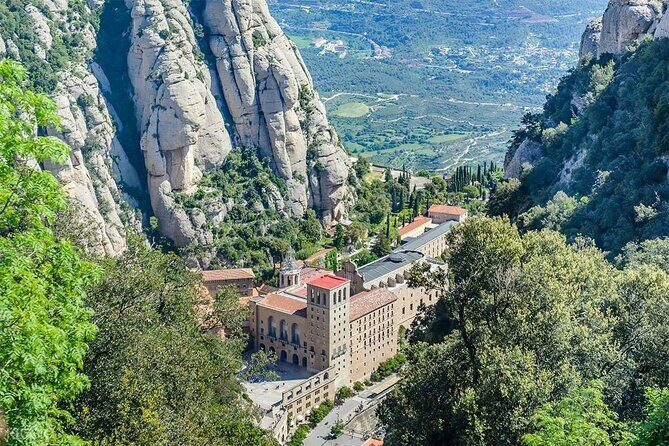 Horseback Riding in Montserrat Mountain Natural Park, Barcelona - 1 to 2 hrs - What You’ll Learn: Grooming, Saddling, and Riding Skills