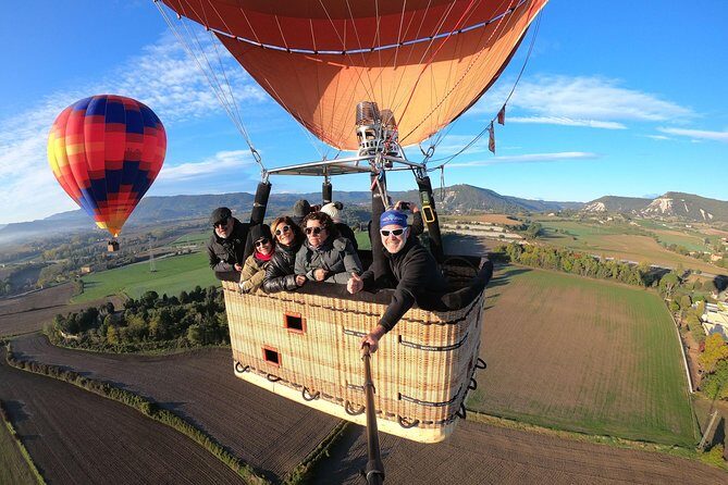 Hot Air Balloon with Champagne, Optional Photos,Video & Breakfast - Meeting logistics and group size: why max 4 travelers matters