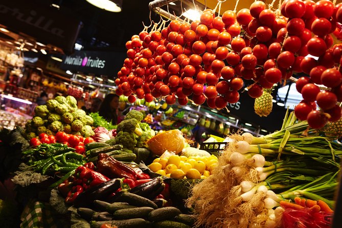Interactive Paella & Market: Bottomless Wine & Rambla Views - From Las Ramblas address to your prep station
