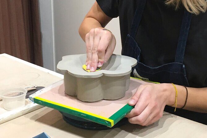 Introduction to Artisan Ceramics - Artisan Ceramics in Barcelona’s Sants-Montjuïc: A Beginner-Friendly Hands-On Break