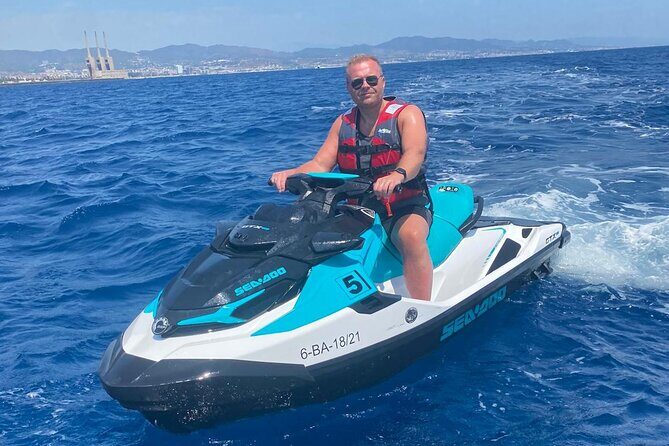 Jet Ski Experience without license in Barcelona - What’s included: gear, facilities, and the “you’re ready in minutes” factor