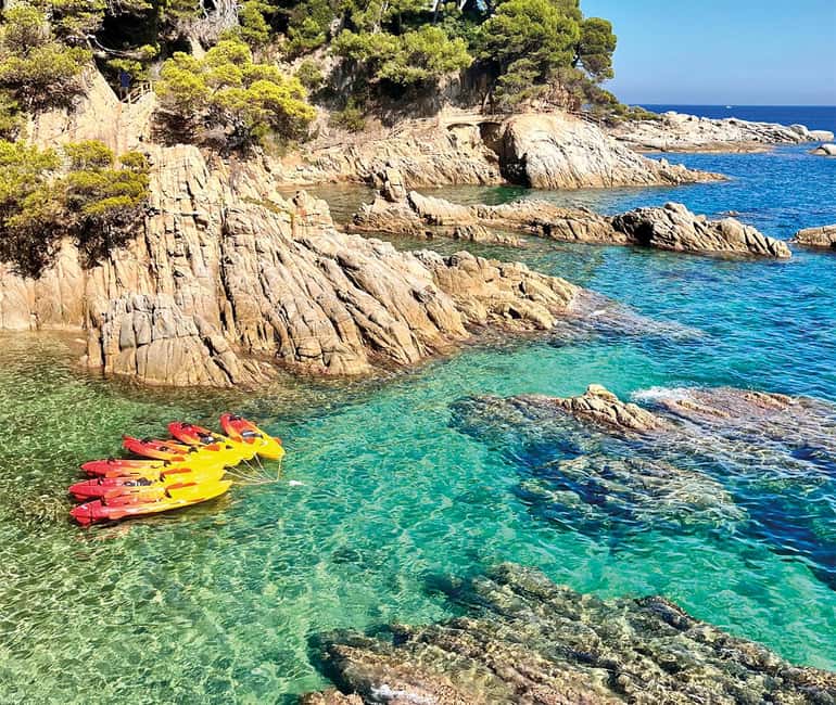 Kayak and Snorkel in Playa de Aro, Costa Brava - Getting ready: the gear and the paddle control lesson
