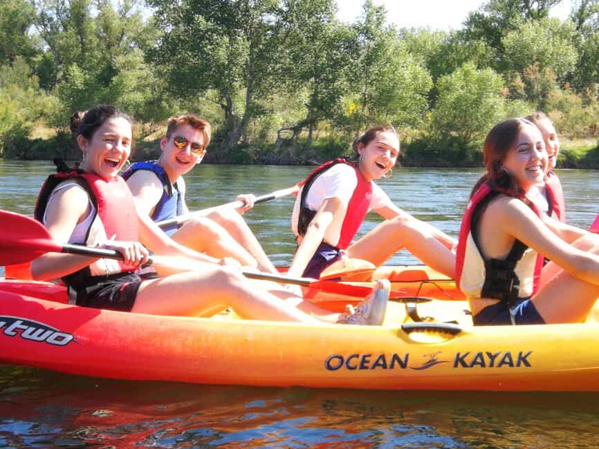 Kayak tour and Wine tasting at the Ebro river - The tasting itself: three wines and snack pairings that actually make sense