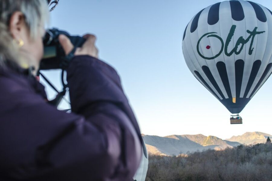 La Garrotxa Volcanoes Half-Day Hot Air Balloon Flight - Morning coffee, then you’re floating