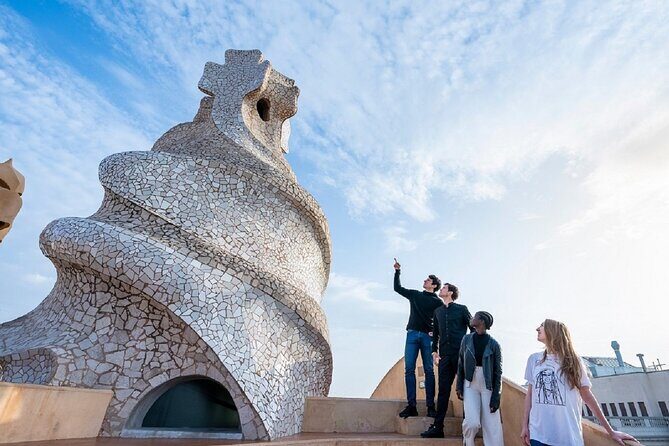 La Pedrera Guided Tour with Fast Track Access - English, Group Size, and What to Expect From the Guide