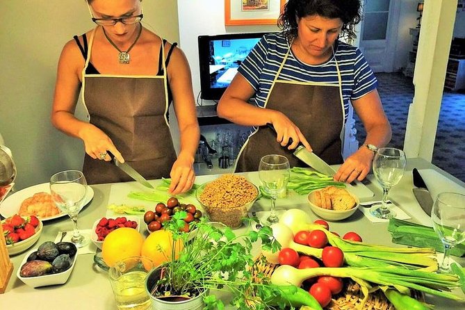 Learn The Art Of Spanish Tapas With a Local Chef in Barcelona - Where it happens: Just Royal BCN and the “old building” effect