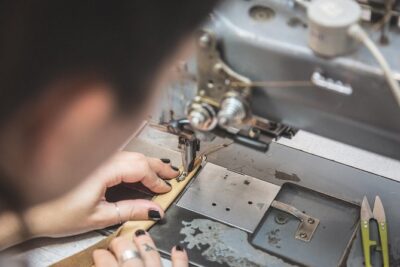 Leather Goods Workshop: Create and Design Your Belt - Step one: choosing belt straps and buckles like a designer