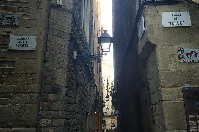 Luca’s Hidden Old Barcelona: the Gothic and El Born Tour - Plaça de Sant Jaume: where Barcelona’s politics have lived for centuries