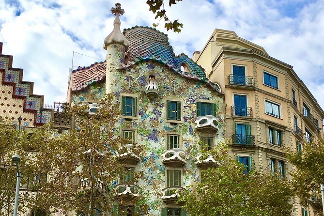 Lunchtime Tapas Tour in the Eixample with The Barcelona Taste - Key things to look for
