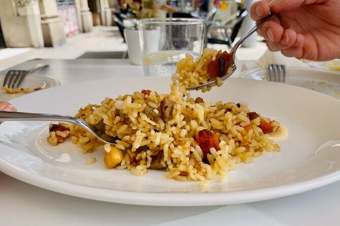 Lunchtime Tapas Tour in the Eixample with The Barcelona Taste - The Eixample walk: more than a stroll between famous sights