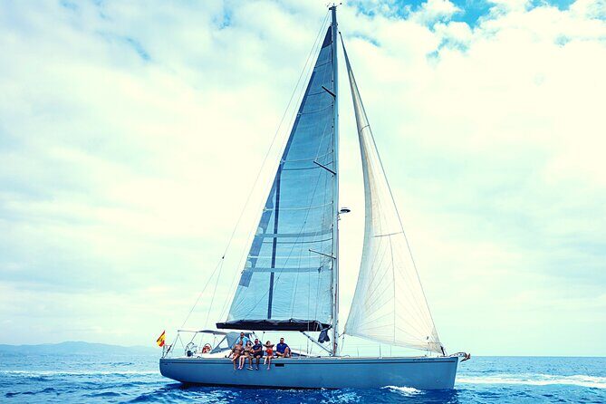Luxury Private Yacht Sailing Tours in Barcelona - Why This Private Yacht Sail Beats the Usual Barcelona Excursions