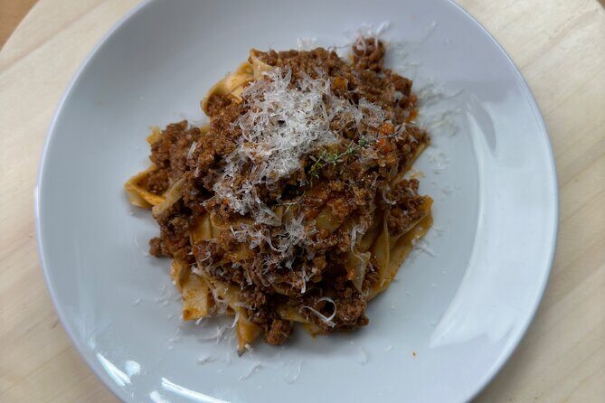 Make fresh pasta and Italian aperitivo In Barcelona - Who Should Book This Pasta and Aperitivo Experience?