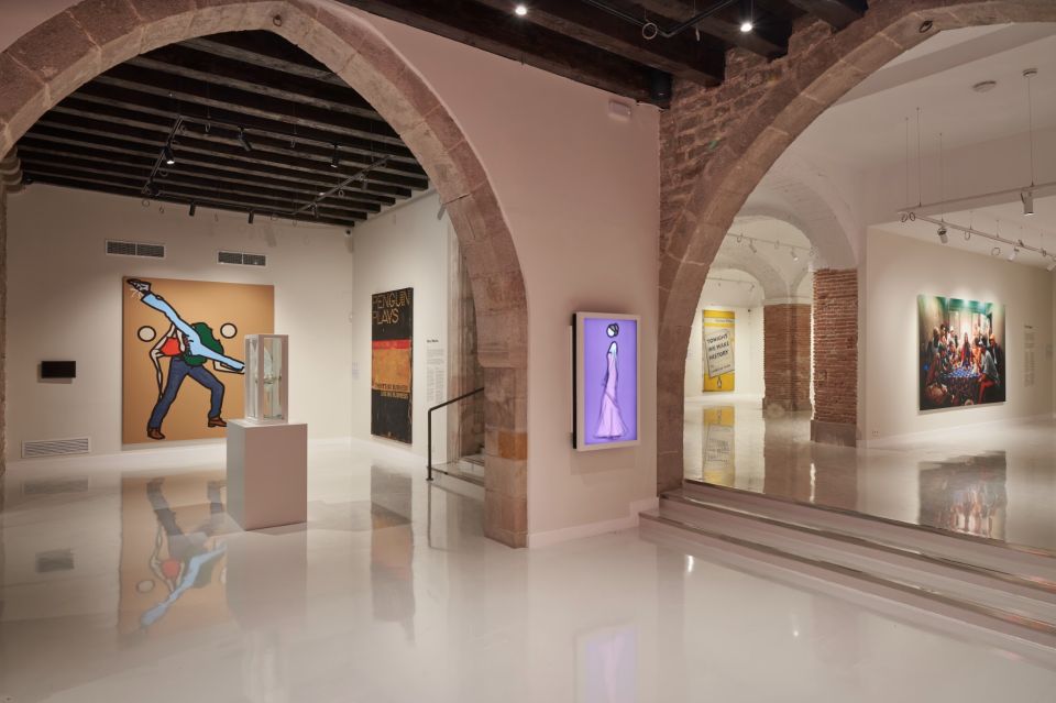 Moco Museum Barcelona: Skip-the-Line Tour with Expert Guide - Who should book this Moco Museum Barcelona tour