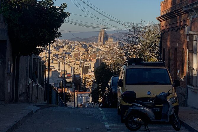Montjuïc Magic: Hidden Pathways, Vermut Delights & Sunset Bliss - Meet at Pl Espanya and plan your uphill stamina