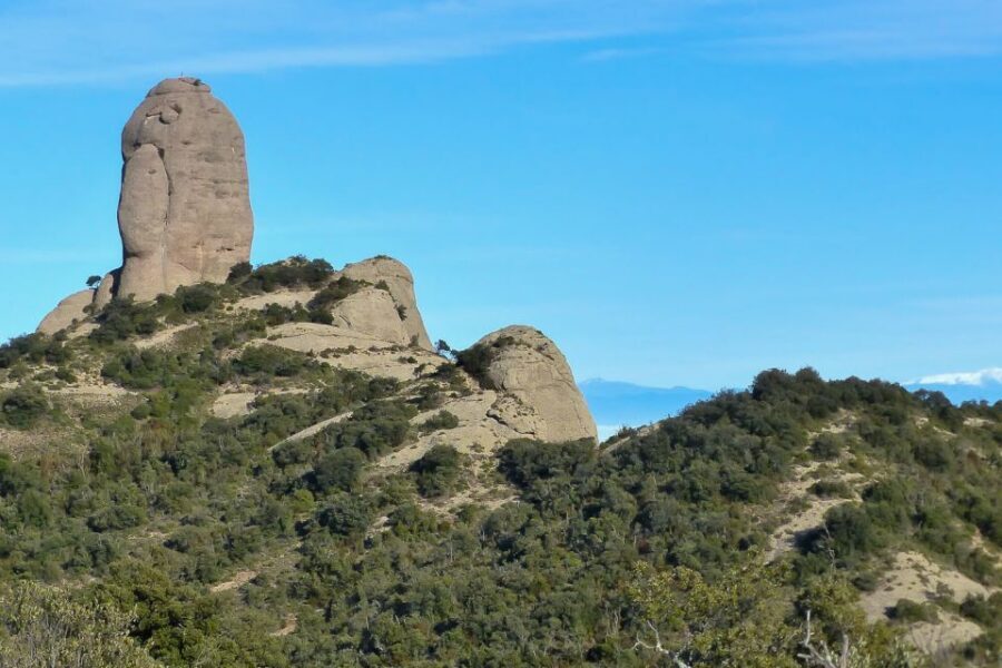 Montserrat: 6-Hour Tour with a Choice of 3 Levels of Hiking - Choosing Your Hiking Level: Three Trails, One Mountain Moment