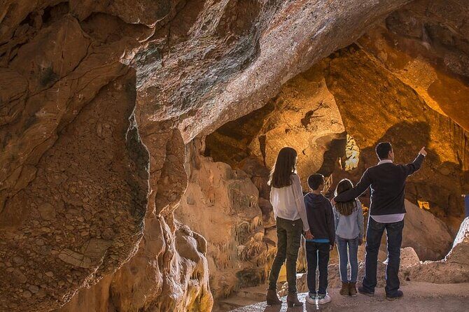 Montserrat & beyond private from Barcelona with different options - Scavenger hunt and kid-friendly activities (if you ask for them)