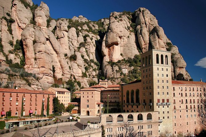 Montserrat Monastery with Easy Hike & Sitges Tour from Barcelona - Getting the right expectations on difficulty and comfort