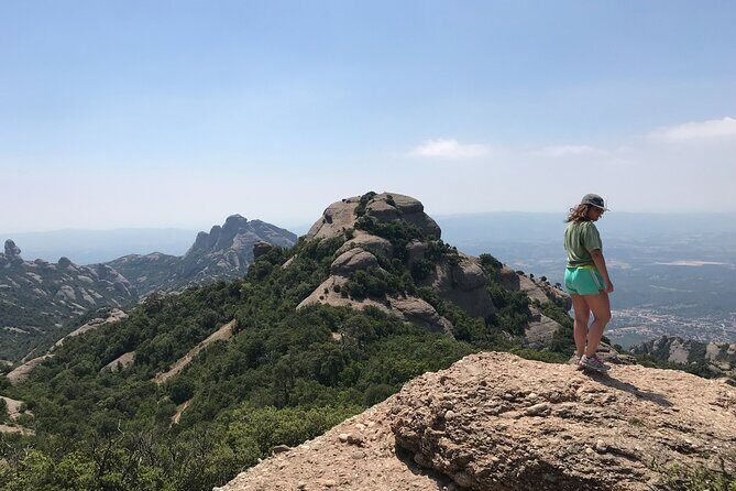 Montserrat Mountain Hiking Tour to Sant Jeroni, Small Group - Montserrat at 7:30: getting there without wasting time