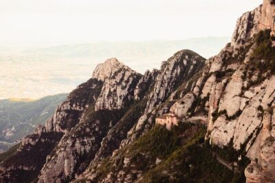 Montserrat Skip the Crowds & Choir Afternoon Tour from Barcelona - Getting to Montserrat smoothly from Barcelona Nord