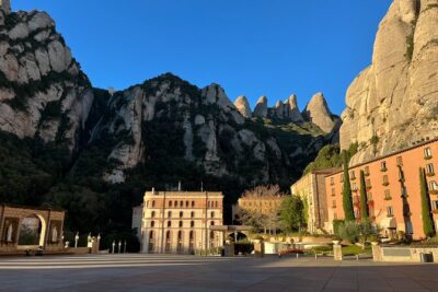 Montserrat very early : Hiking, Abbey, very small group - Santa Maria de Montserrat Abbey: Black Madonna time, without line stress