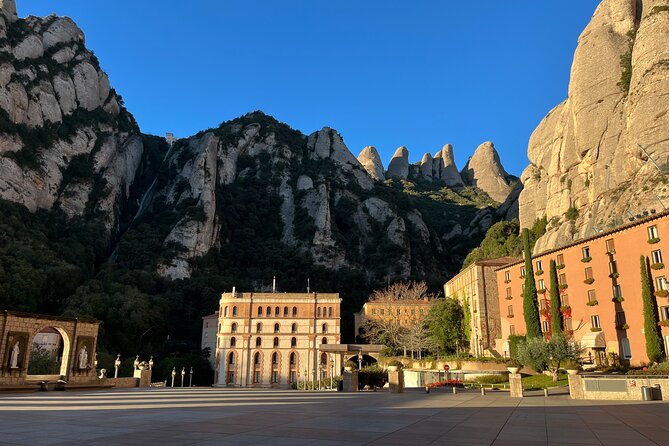 Montserrat very early : Hiking, Abbey, very small group - Santa Maria de Montserrat Abbey: Black Madonna time, without line stress