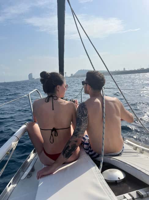 New Sailing / Boat Tour with Free Drinks and Tapas - Practical Tips: What to Bring and What to Watch For