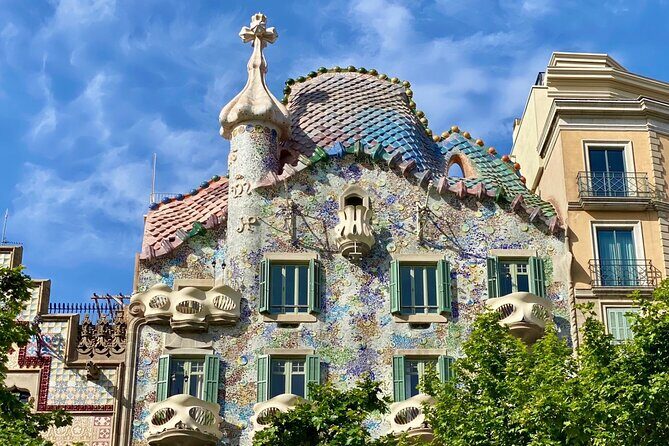 Online Experience: Zoom around panoramic Barcelona - Sagrada Família and Sant Pau in Google Earth 3D