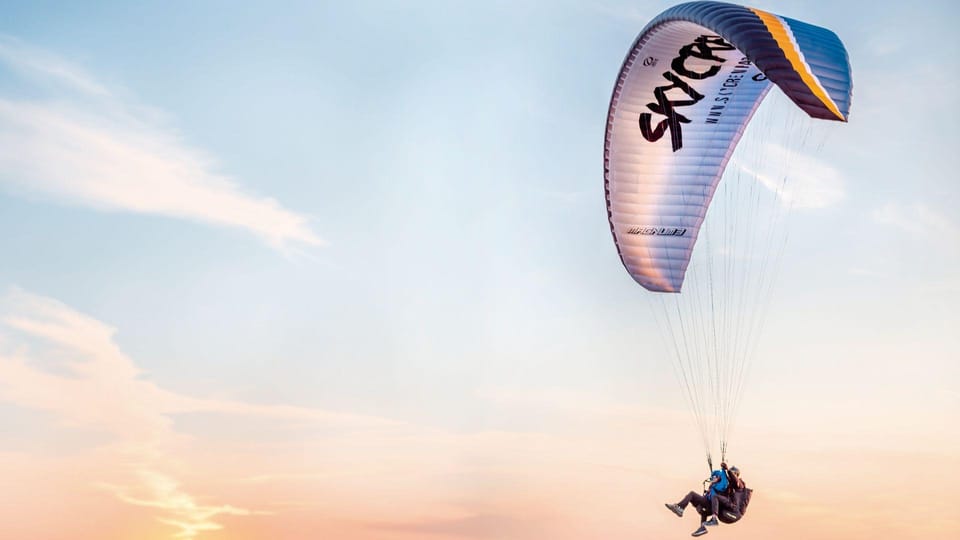 Paragliding: Experience the magic of flying near Barcelona. Report included - What to wear and bring so the flight goes ahead