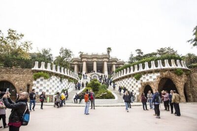 Park Guell and Sagrada Familia Private Tour - How the 9:30 Meeting Works (and Why Transfers Matter)
