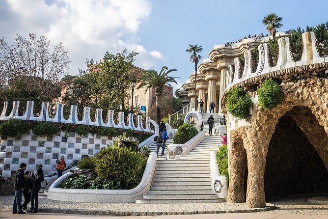Park Güell Guided Tour in Barcelona - The main terrace: Barcelona and the Mediterranean on cue