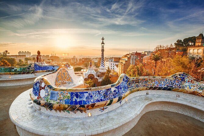 Park Güell Guided Tour in Barcelona - Group pace and guide style: why the time feels right