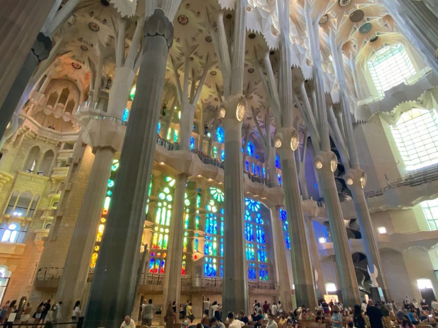 Park Güell & Sagrada Familia Tour - Licensed Guides and Radio Headsets: Why You’ll Hear the Story