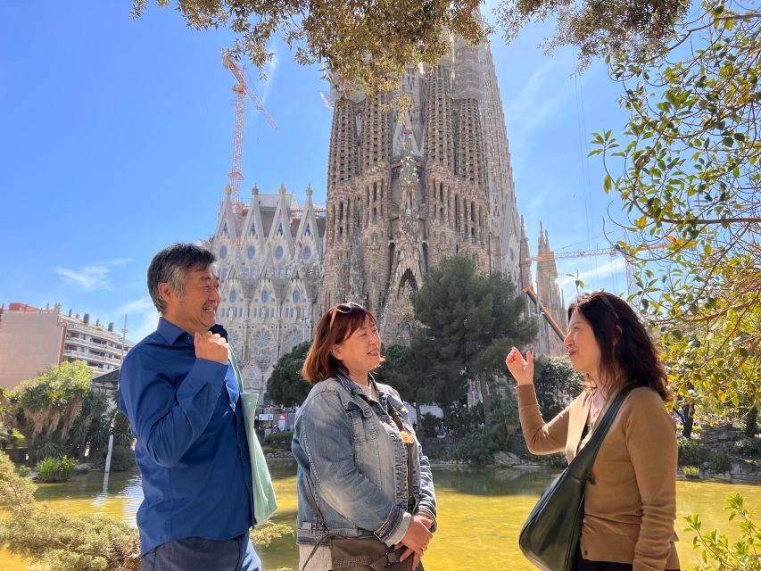 Park Güell & Sagrada Familia Tour - Price and Value: Is $101 a Good Deal?