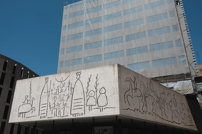 Picasso the Life & Scandals of a Genius Private Walking Tour - Meet your guide: the difference between facts and story