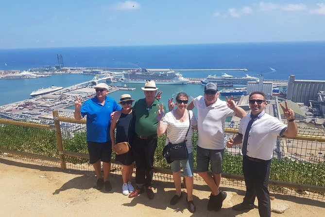 Private 2 Hours Sightseeing Tour in Barcelona - Ciutadella Park: the green reset after city sights