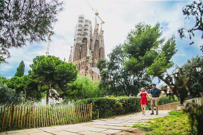 Private and Personalized Photography Adventure in Barcelona - What You Get in 24 Hours: High-Res Edits for Social Media