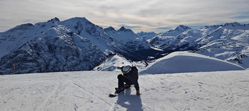 Private Andorra or Pyrinees Ski / Snowboard Tour Day trip - Skiing outside Barcelona, with a guide who keeps the day moving