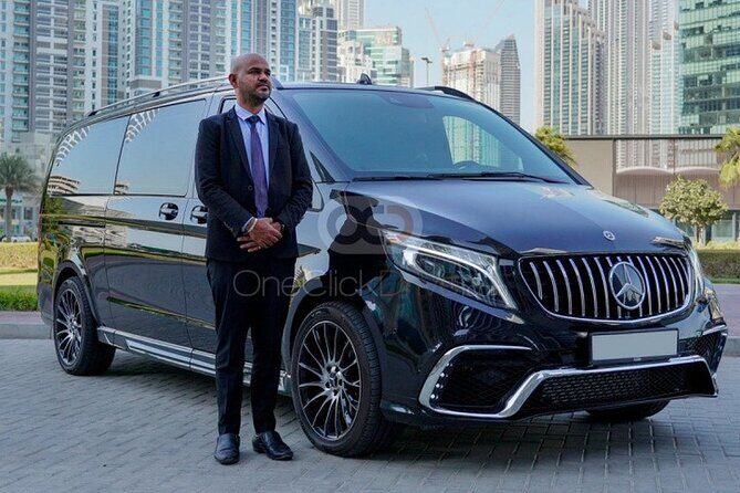Private Barcelona Airport–City Transfer E-Class, V-Class, Minibus - Cars and Group Size: E-Class, V-Class, and Luggage Limits