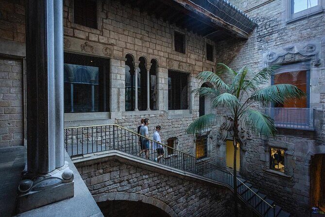 Private Barcelona Art and Tapas Walking Tour with Picasso Museum - Key things that make this tour click