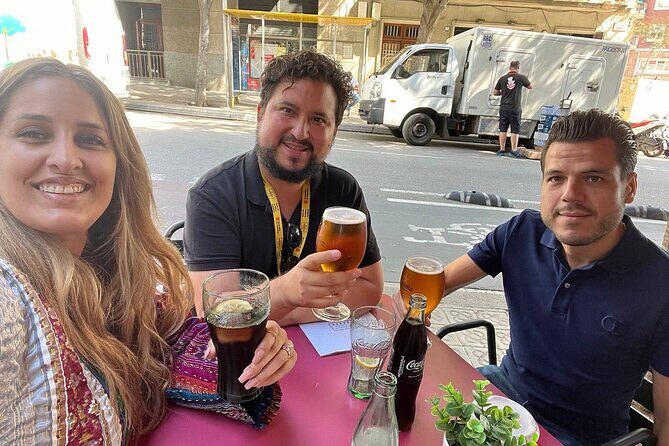 Private Barcelona Highlights: Gothic Sagrada Familia & Park Güell - How the 8:30 start and private pickup set the tone